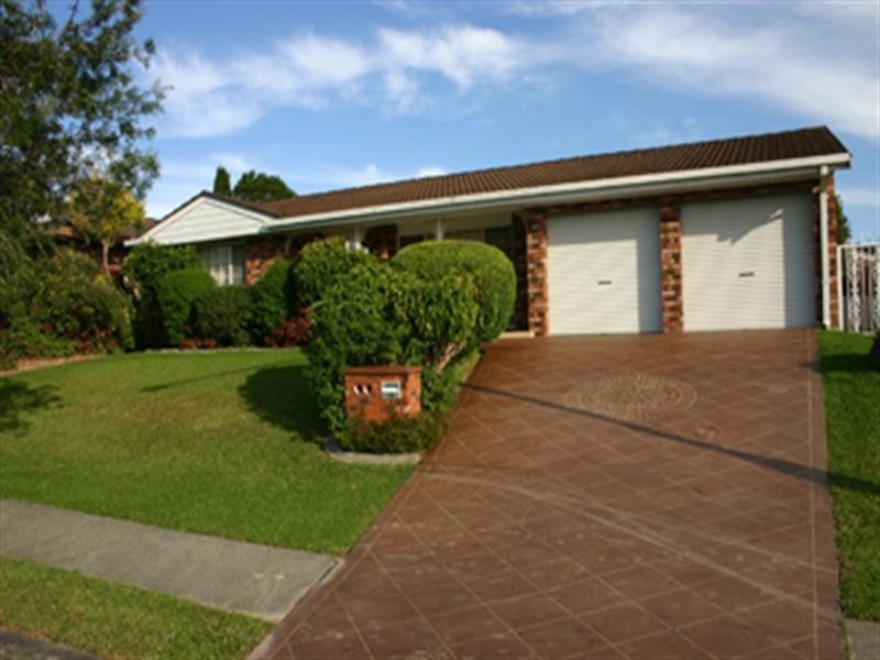 14 Henzel Road, Green Point NSW 2251