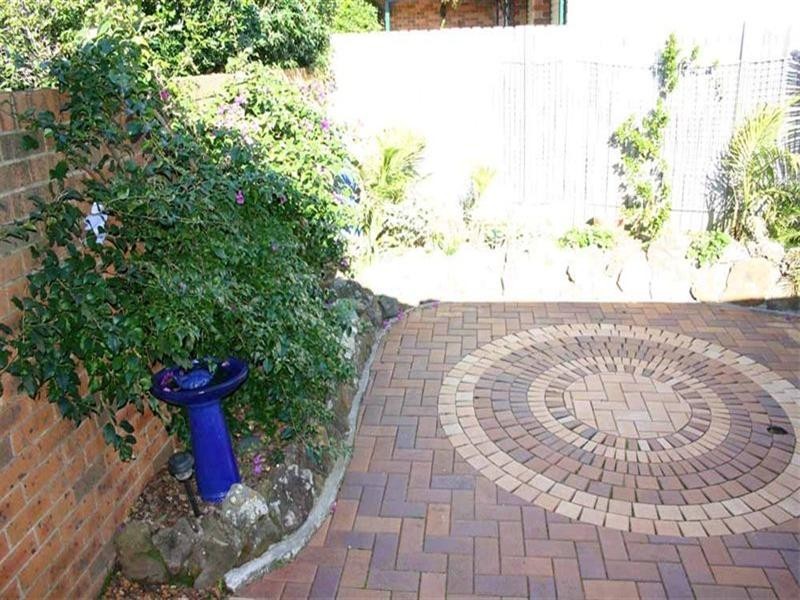 1/4 Willowin Close, Green Point NSW 2251