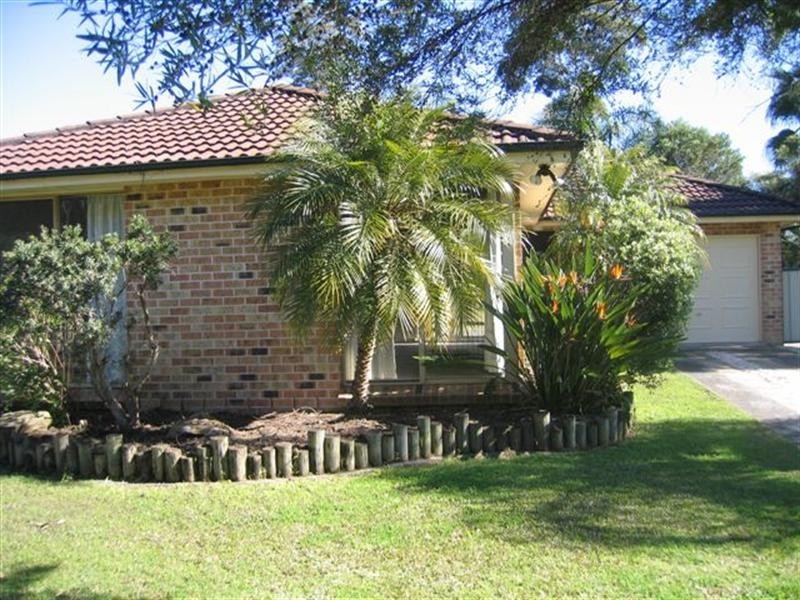 18 Milpera Road, Green Point NSW 2251