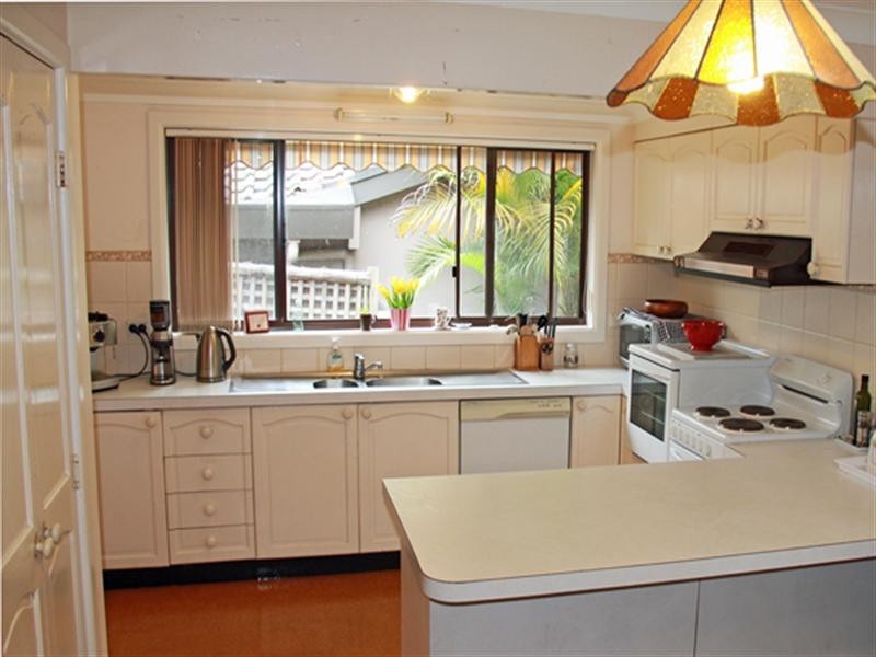 19 Asca Drive, Green Point NSW 2251