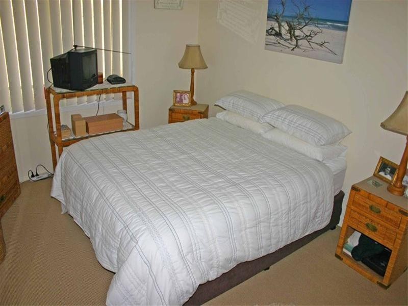 6 Alecia Close, Green Point NSW 2251