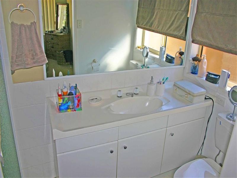 6 Alecia Close, Green Point NSW 2251