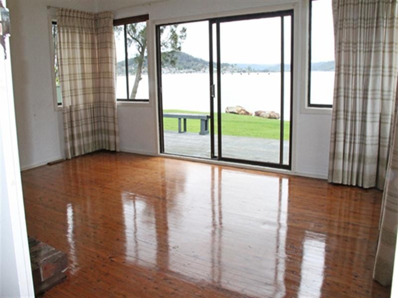 319C Avoca Drive, Green Point NSW 2251