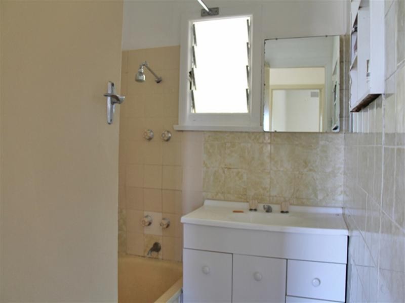 20 Carrol Avenue, East Gosford NSW 2250