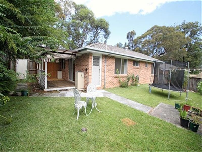 5B Dalgety Crescent, Green Point NSW 2251