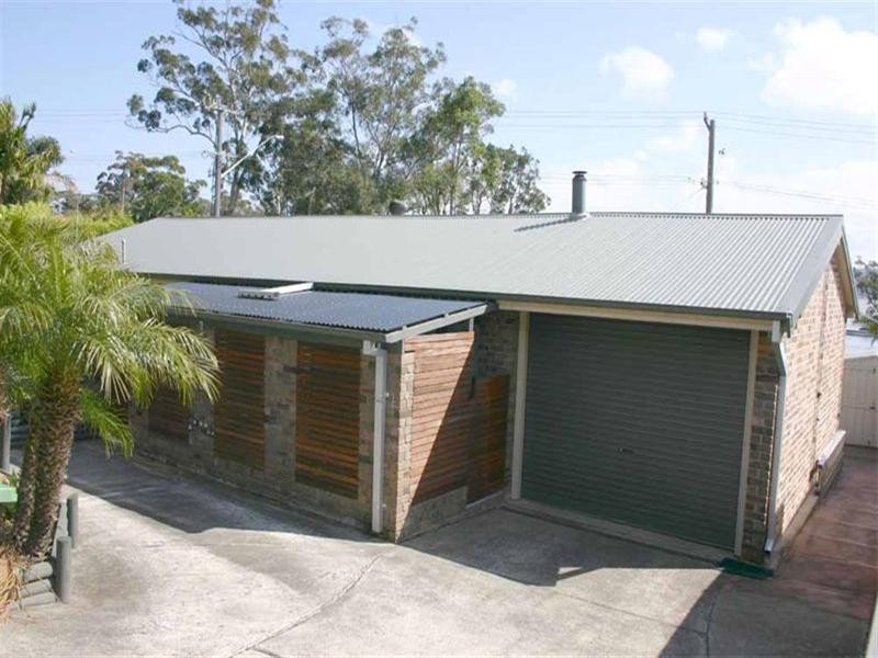 8 Cudgee Close, Green Point NSW 2251