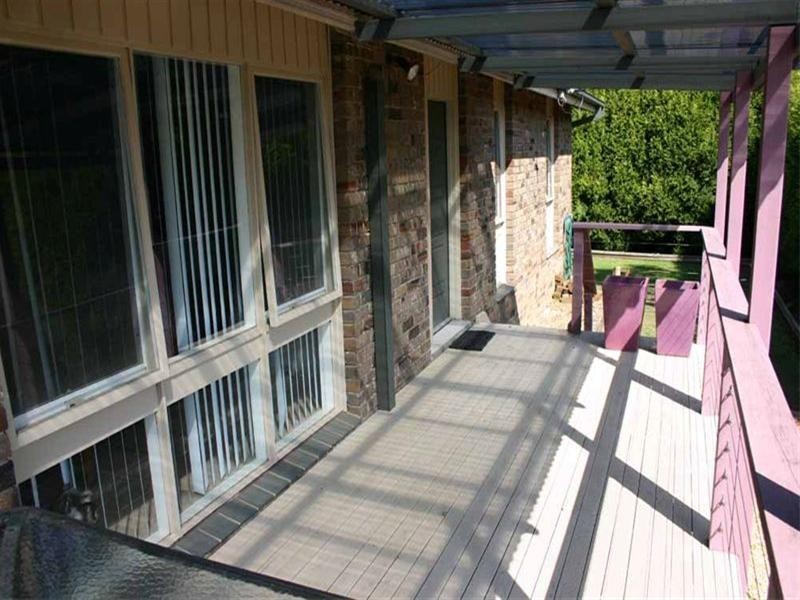 8 Cudgee Close, Green Point NSW 2251