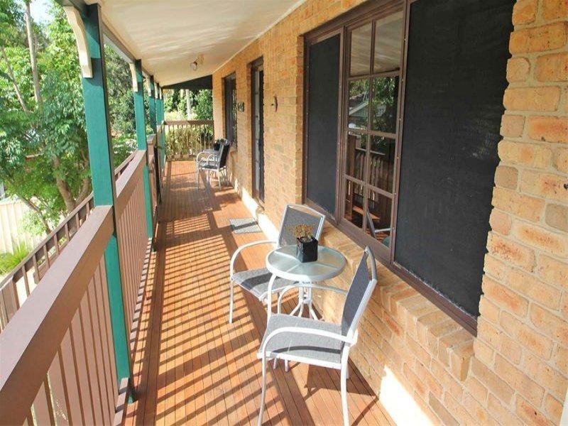 9 Blue Wren Close, Green Point NSW 2251