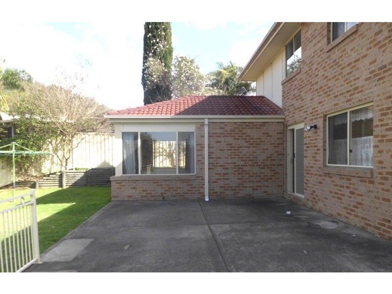 19 Greenlee Street, Green Point NSW 2251