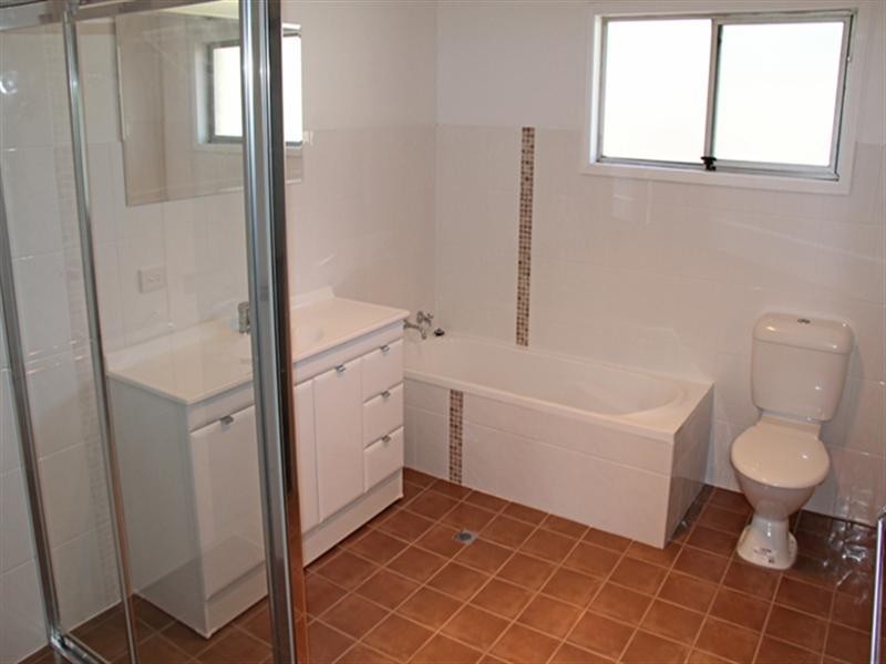 179 Avoca Drive, Green Point NSW 2251