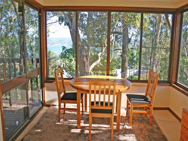 18 David Street, Green Point NSW 2251