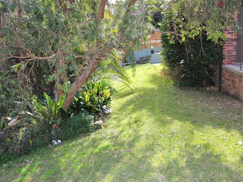 4 Plantation Place, Avoca Beach NSW 2251