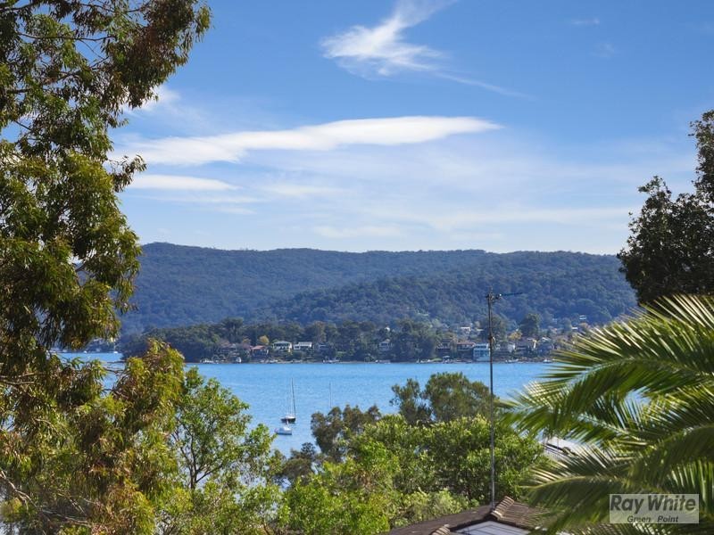 165 Avoca Drive, Green Point NSW 2251