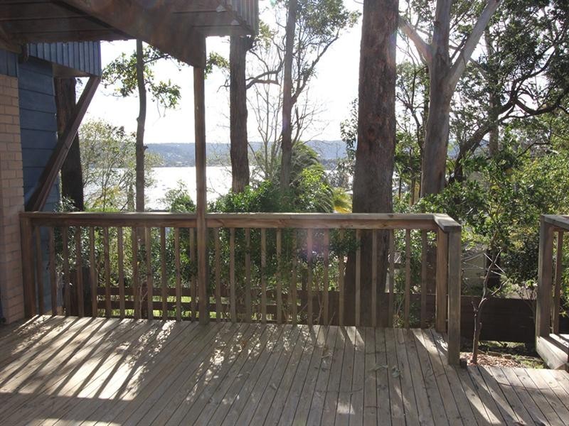 18 David Street, Green Point NSW 2251