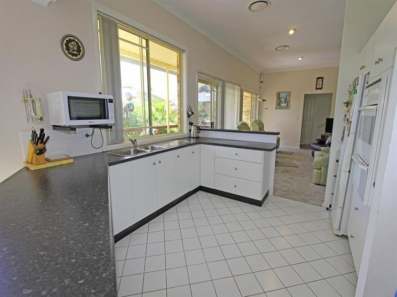 30 Katherine Crescent, Green Point NSW 2251