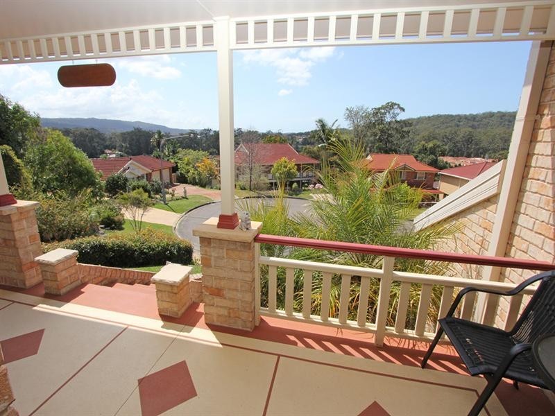 11 Mount Place, Green Point NSW 2251