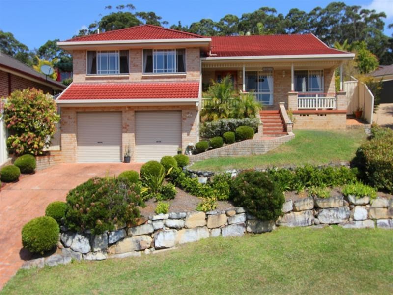 11 Mount Place, Green Point NSW 2251