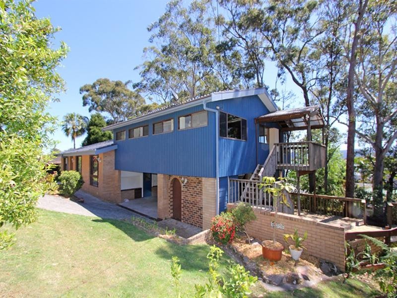 18 David Street, Green Point NSW 2251