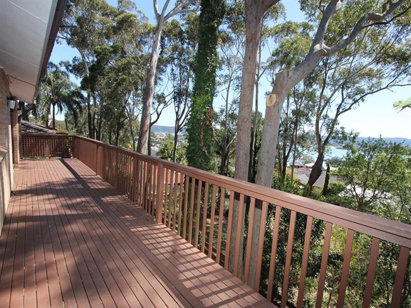 18 David Street, Green Point NSW 2251