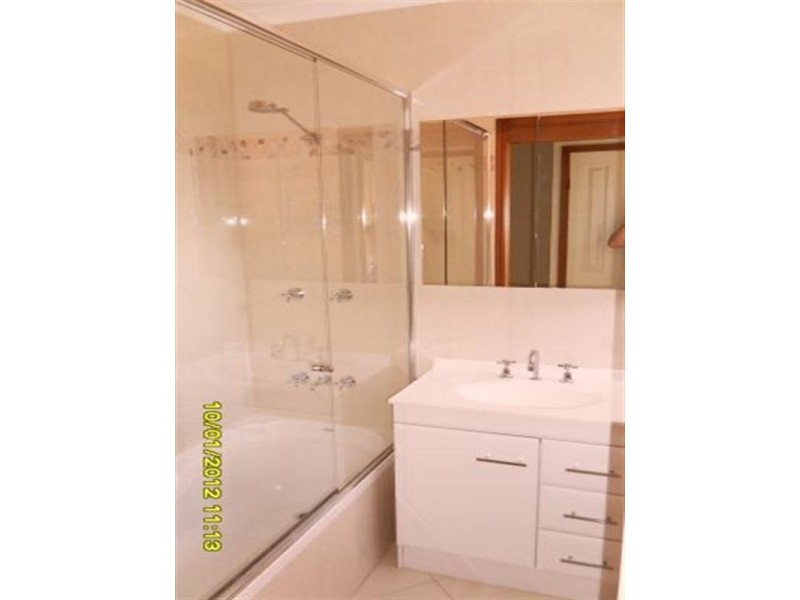 14b Barinya Lane, Erina NSW 2250