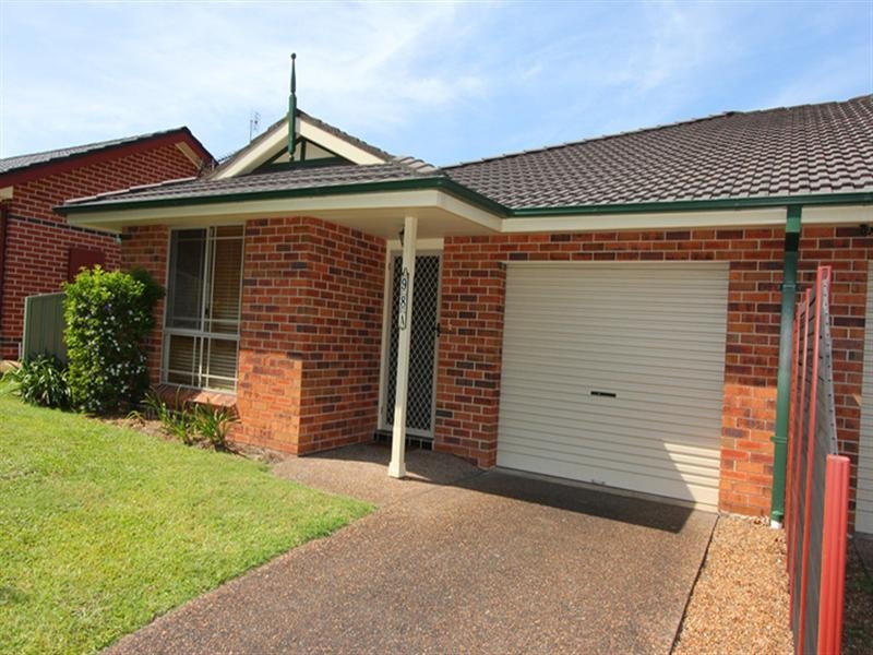 1/98 James Sea Drive, Green Point NSW 2251