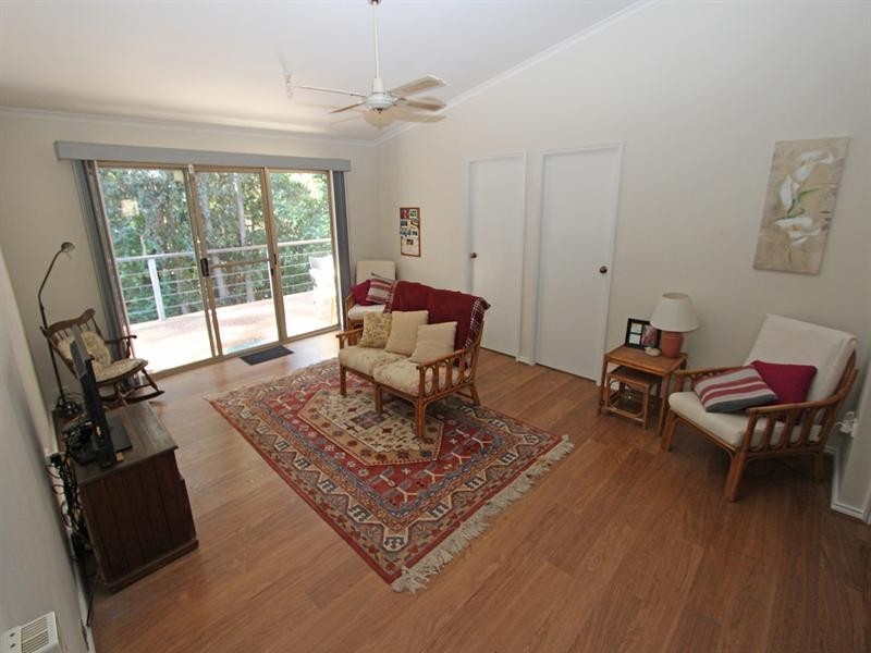 89 James Sea Drive, Green Point NSW 2251