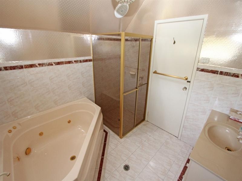 224 Avoca Drive, Green Point NSW 2251