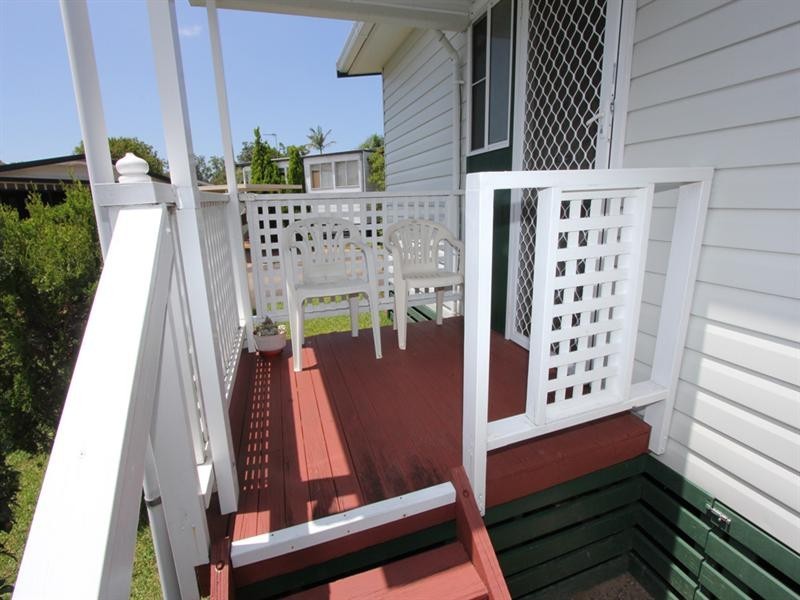 1 Third Avenue Broadlands Estate, Green Point NSW 2251