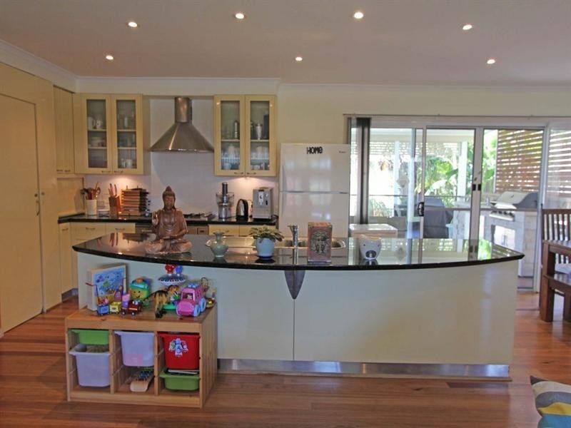 168 Avoca Drive, Green Point NSW 2251