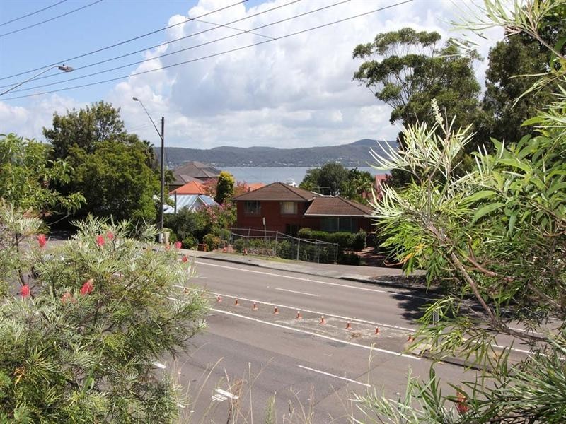248 Avoca Drive, Green Point NSW 2251