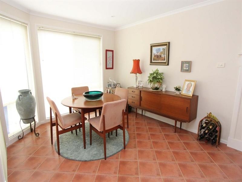 2 Sycamore Close, Springfield NSW 2250