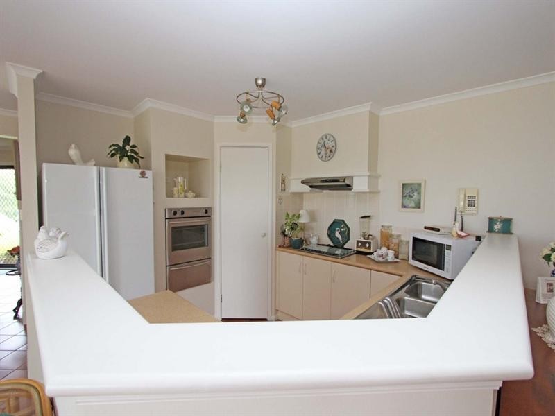 2 Sycamore Close, Springfield NSW 2250