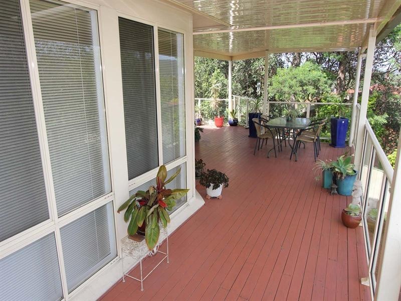 2 Sycamore Close, Springfield NSW 2250