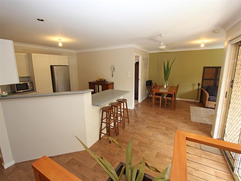 16 Beveridge Drive, Green Point NSW 2251