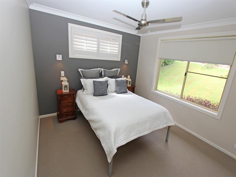 16 Beveridge Drive, Green Point NSW 2251
