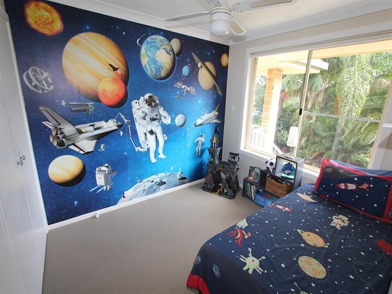 16 Beveridge Drive, Green Point NSW 2251