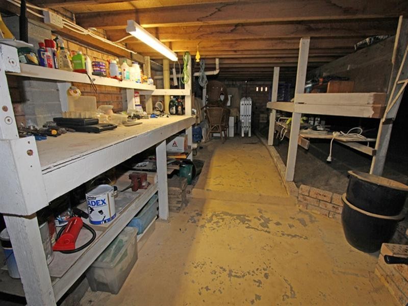 16 Beveridge Drive, Green Point NSW 2251