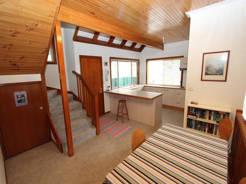 21 Woorara Parade, Green Point NSW 2251