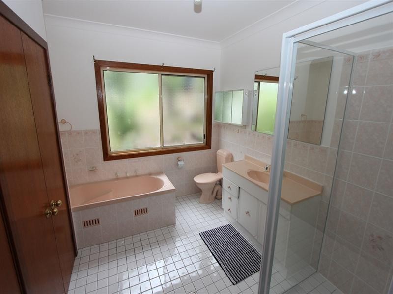 21 Woorara Parade, Green Point NSW 2251