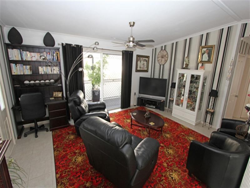 6 Third Ave, Broadlands Estate, Green Point NSW 2251