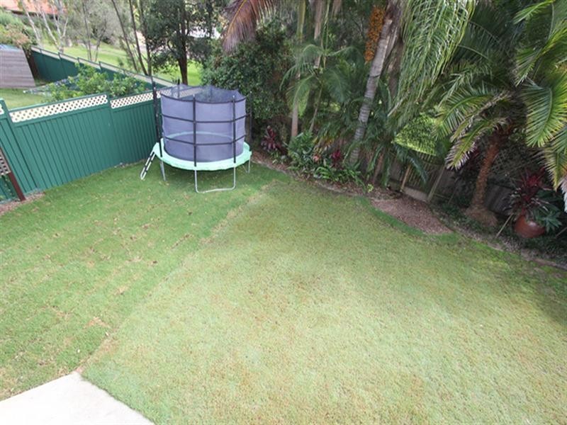16 Beveridge Drive, Green Point NSW 2251