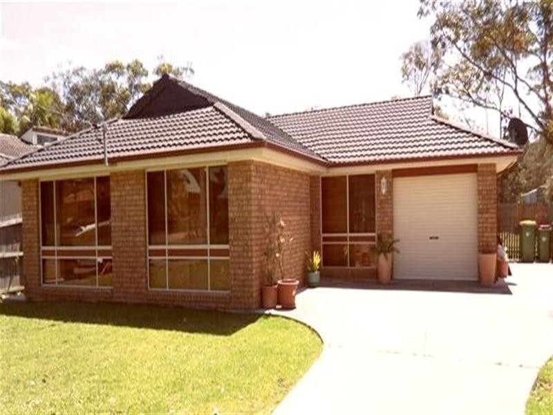 54 John, Forresters Beach NSW 2260