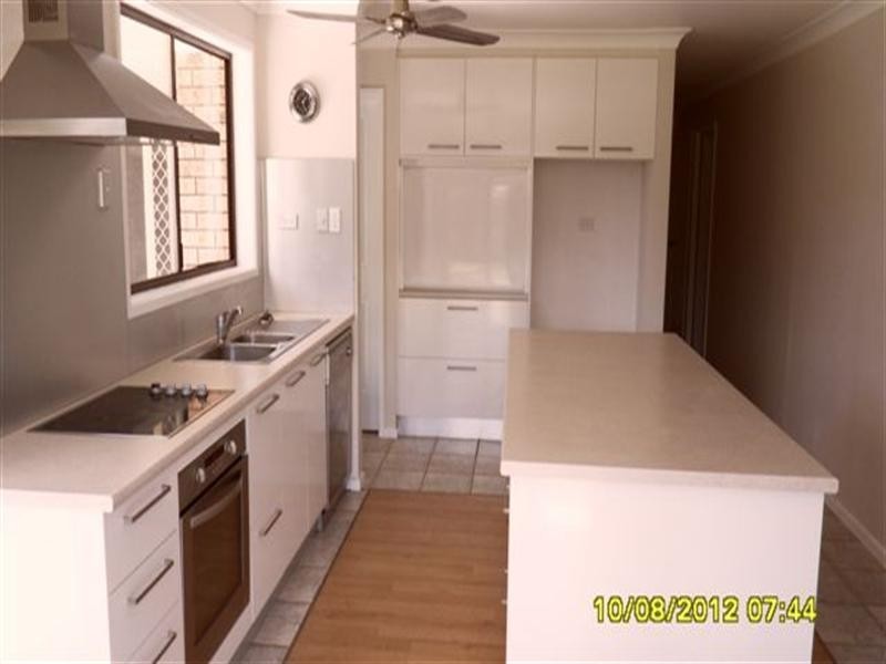 54 John, Forresters Beach NSW 2260