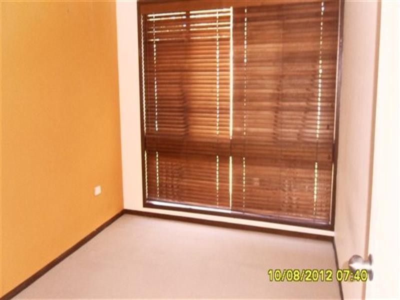 54 John, Forresters Beach NSW 2260