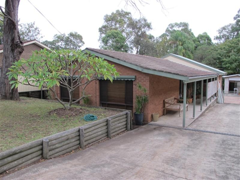 36 Sabrina Avenue, Bateau Bay NSW 2261