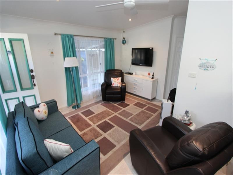 52 Second Avenue, Broadlands Estate, Green Point NSW 2251