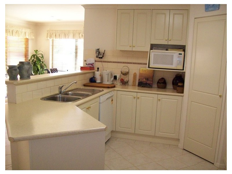 107 Pell Street, Howlong NSW 2643