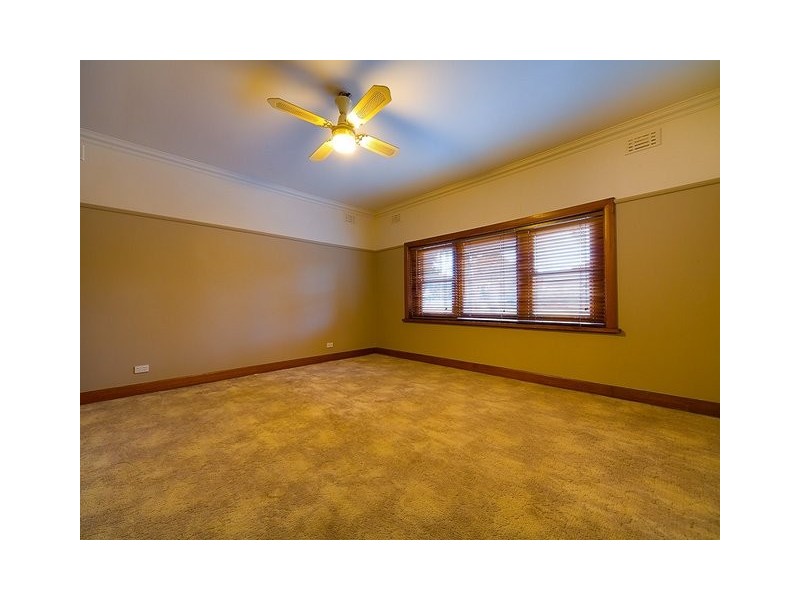 326 Mount Street, East Albury NSW 2640