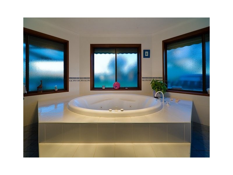 110 Hawthorn Road, Jindera NSW 2642