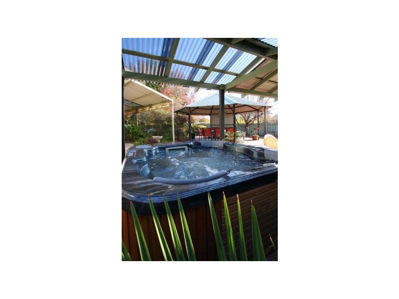 379 Allawah Street, North Albury NSW 2640